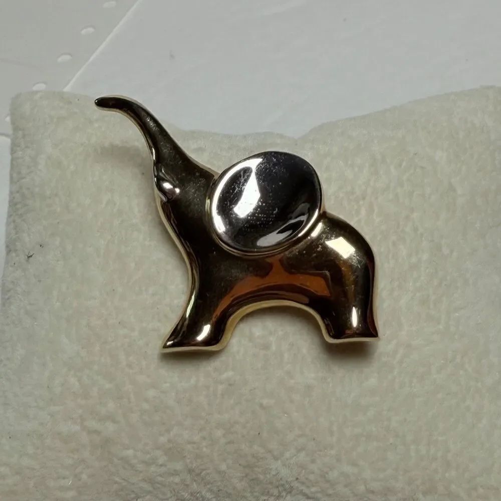 AD 98 Gold Tone Elephant Brooch Pin Pendant Silver Tone Ear Animal Vintage Style